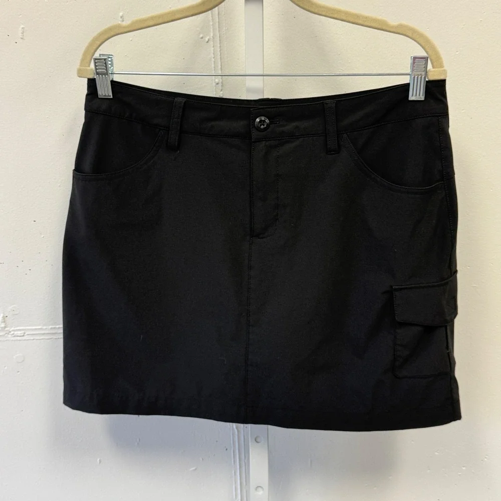 Eddie Bauer Travex Skort Womens 10 Black Cargo Pocket Hiking Travel D3661656
